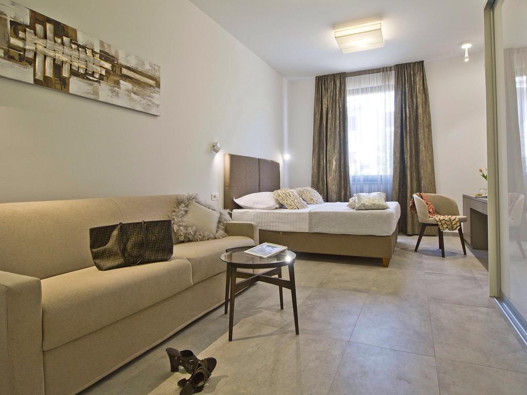 Luxury Rooms Pino Сплит Экстерьер фото