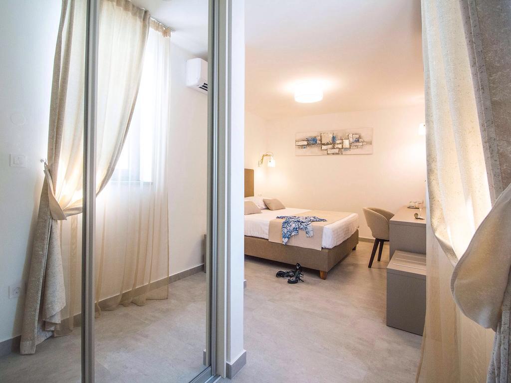 Luxury Rooms Pino Сплит Экстерьер фото
