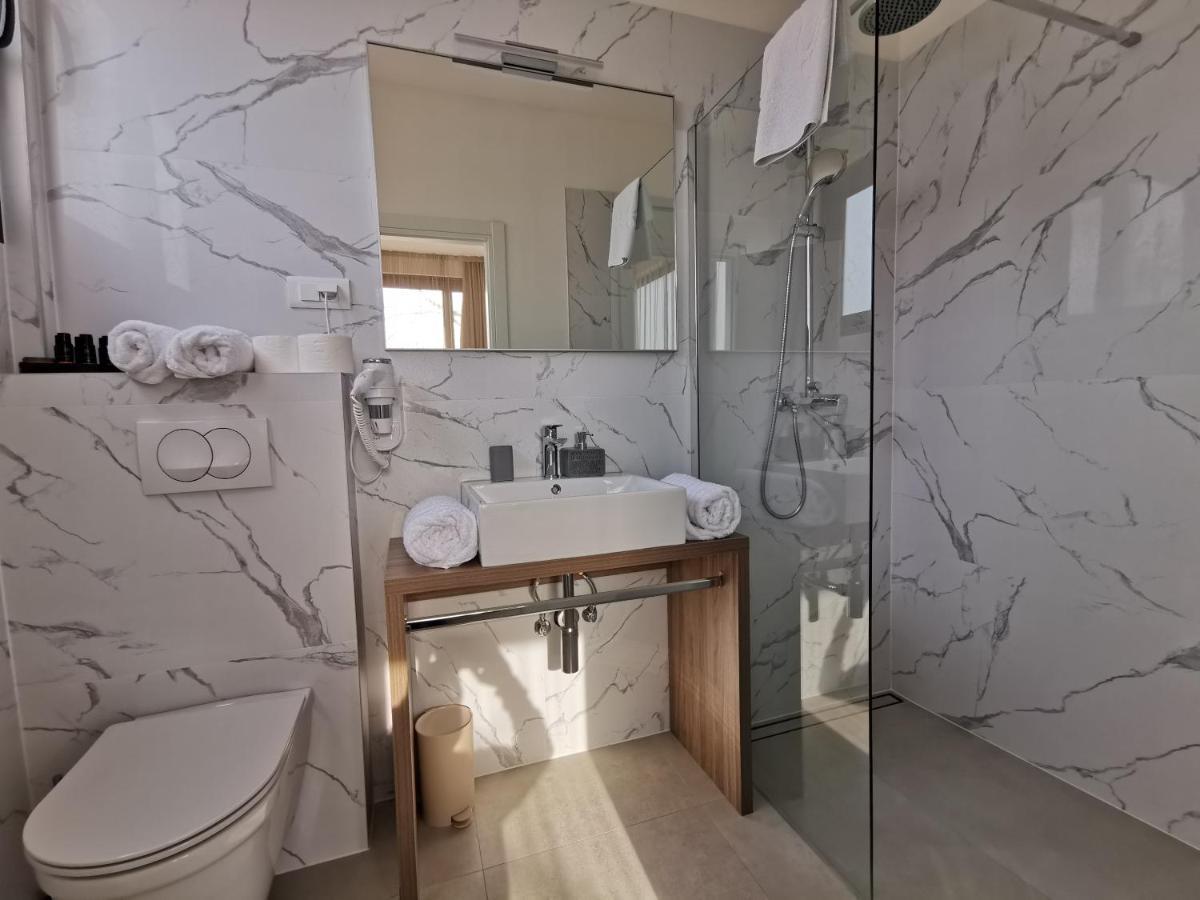 Luxury Rooms Pino Сплит Экстерьер фото